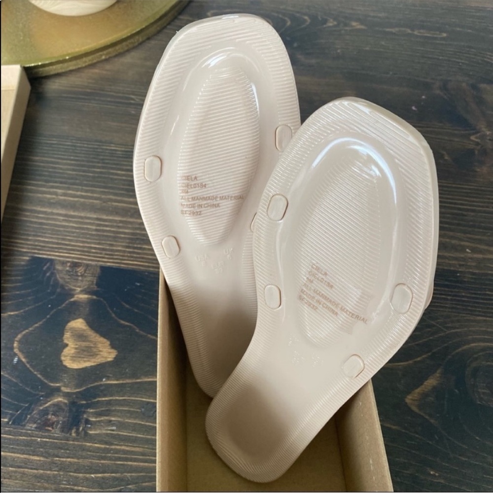 NEW Steve Madden Blush Pink Slide Sandals size 8 - Picture 3 of 8